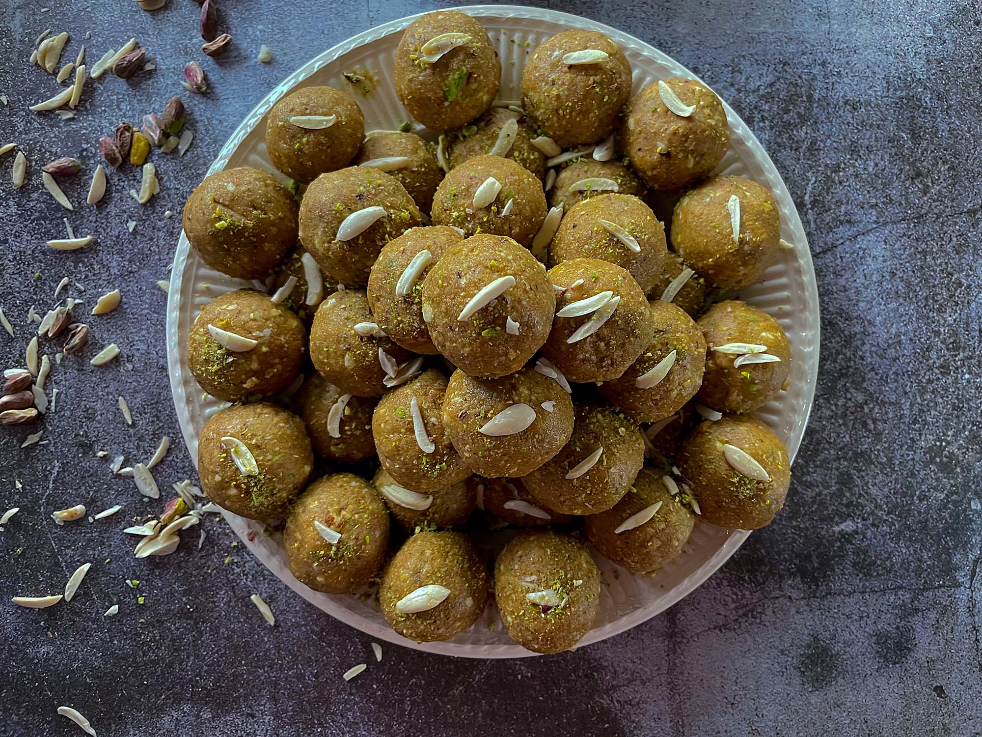 Pinni Desi Khand Punjabi Special Sweet